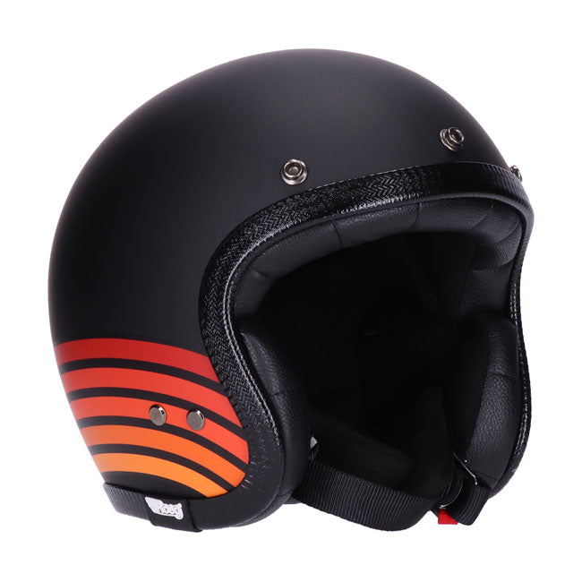 casco jet vintage lucido nero con visiera nera; omologato con approvazione ece-r22.05; fodera comfort in microtec con dettagli in pelle premium e profilo cromat